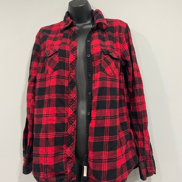 sold🚫 Women’s slim fit flannel - Picture 1 of 4